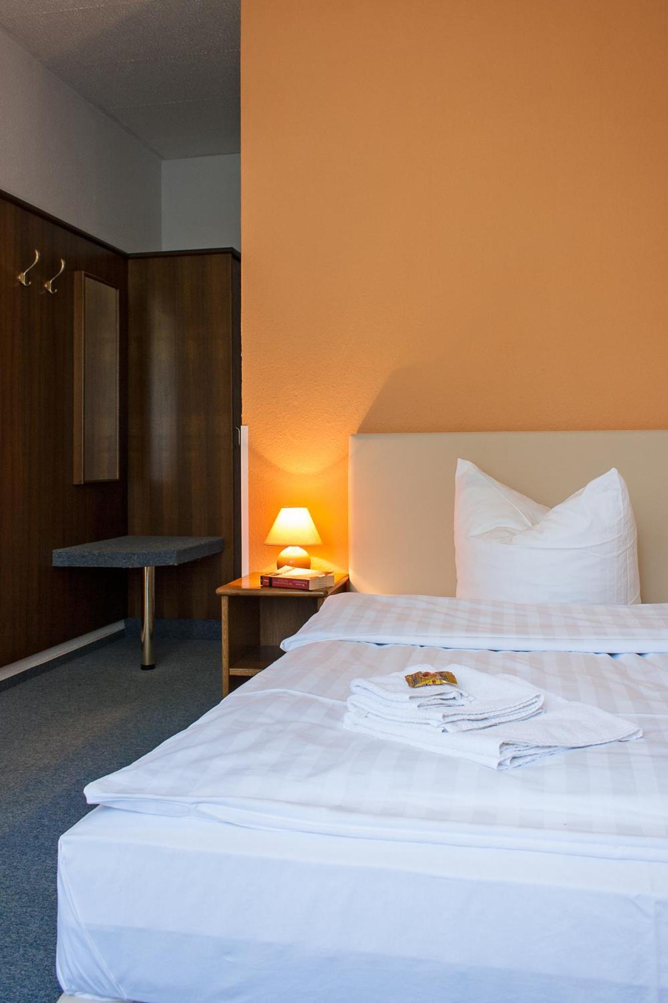 Landhotel Alt-Jocketa Pöhl エクステリア 写真